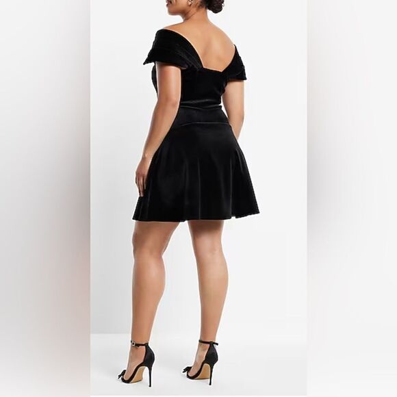 EXPRESS Velvet Off The Shoulder Mini Fit And Flare Dress - Picture 2 of 8